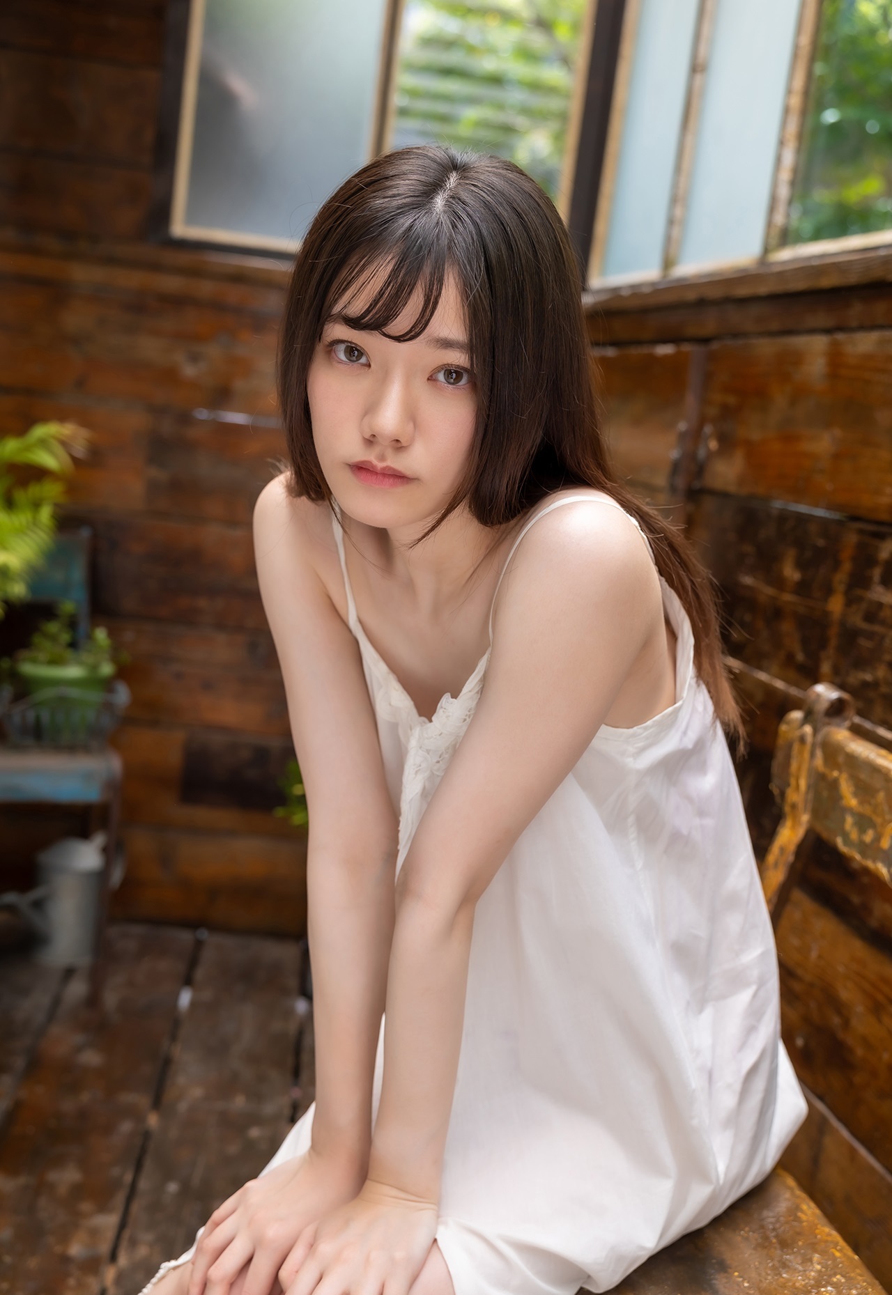 宮下玲奈 最新グラビア画像 9枚目