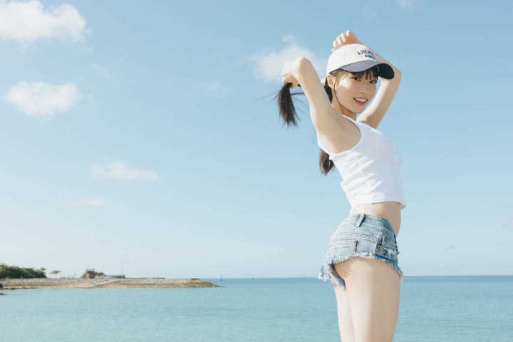 岸みゆ 沖縄の空は青く晴れ渡った。【水着画像】 17枚目