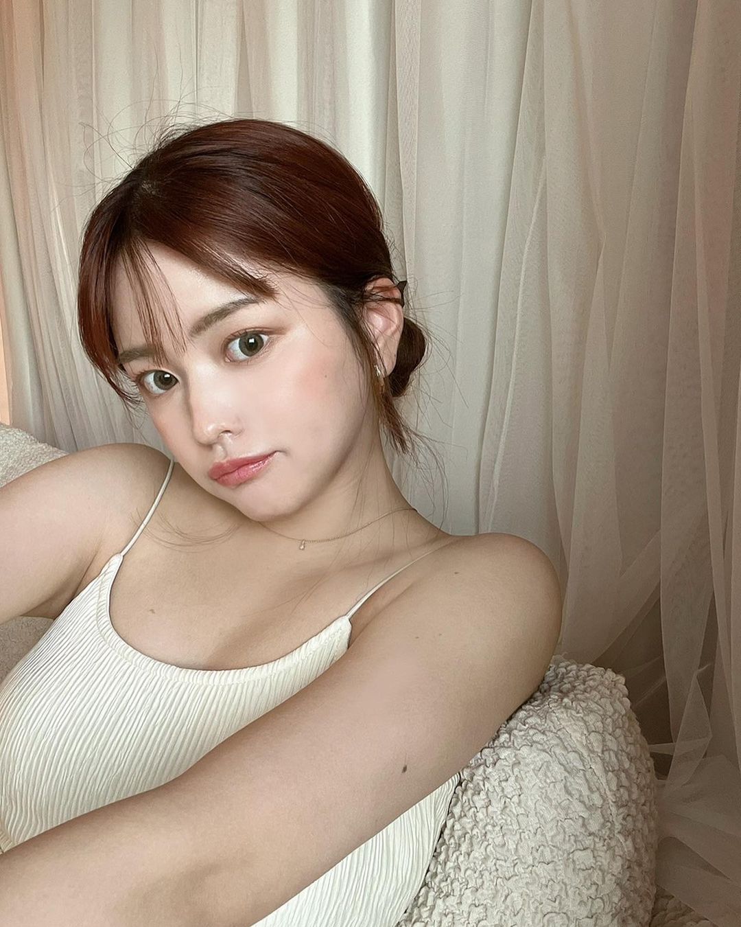 徳本夏恵 最新グラビア水着画像 19枚目