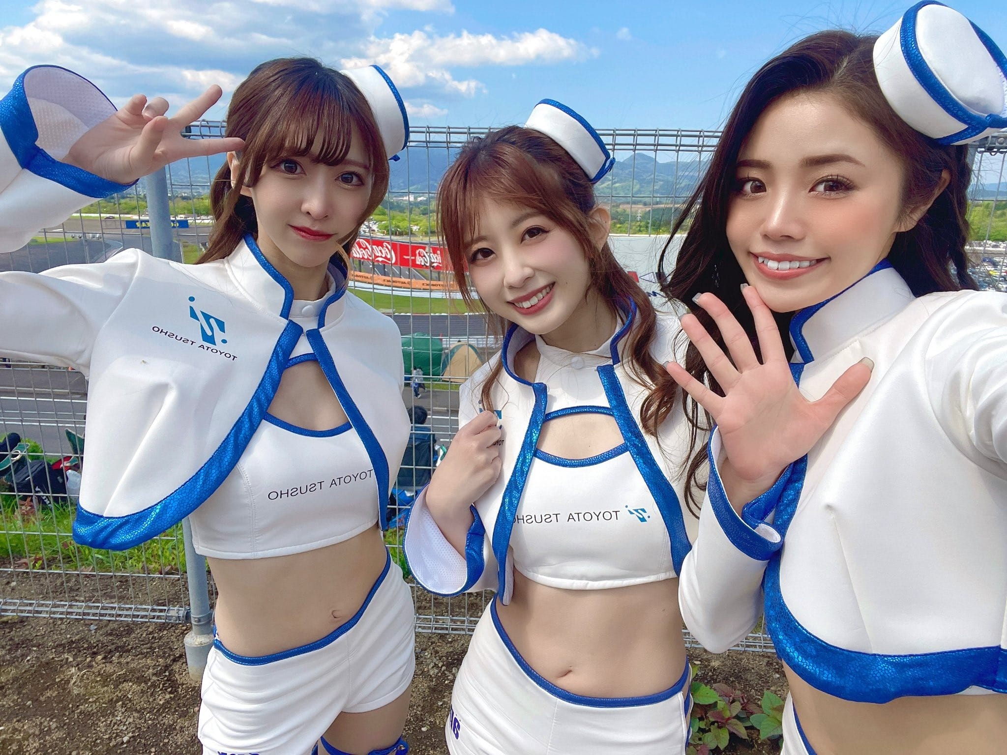 夏川いづみ 超人気レースクイーンが水着グラビアに挑戦 25枚目