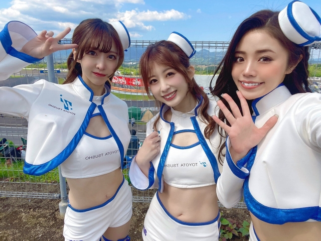 夏川いづみ 超人気レースクイーンが水着グラビアに挑戦 30枚目