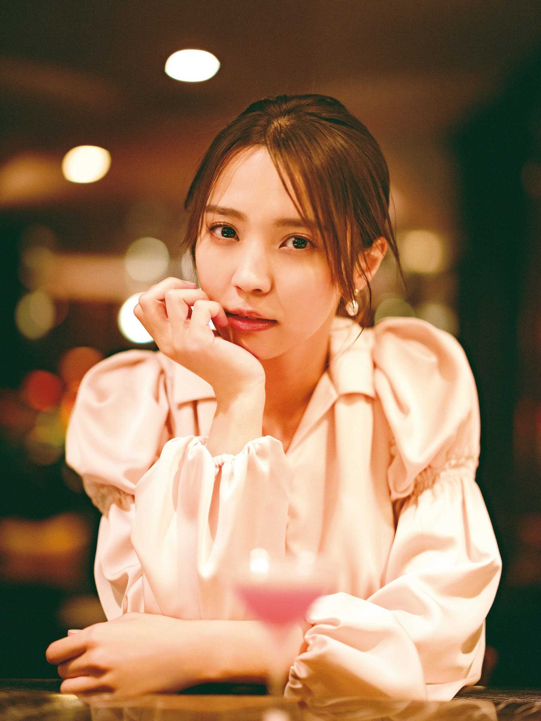 櫻坂46 小林由依 2nd写真集『意外性』大好評発売中!【水着画像 9枚目