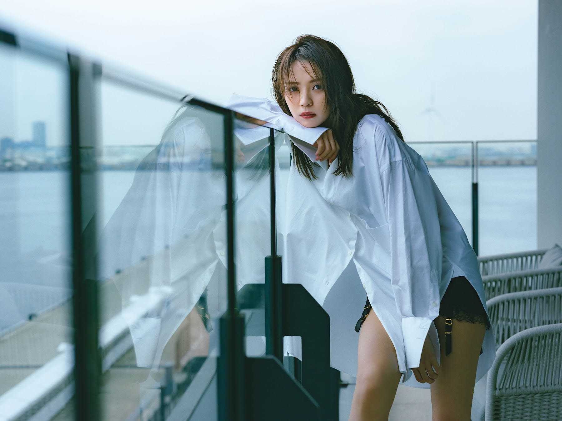 櫻坂46 小林由依 2nd写真集『意外性』大好評発売中!【水着画像 13枚目
