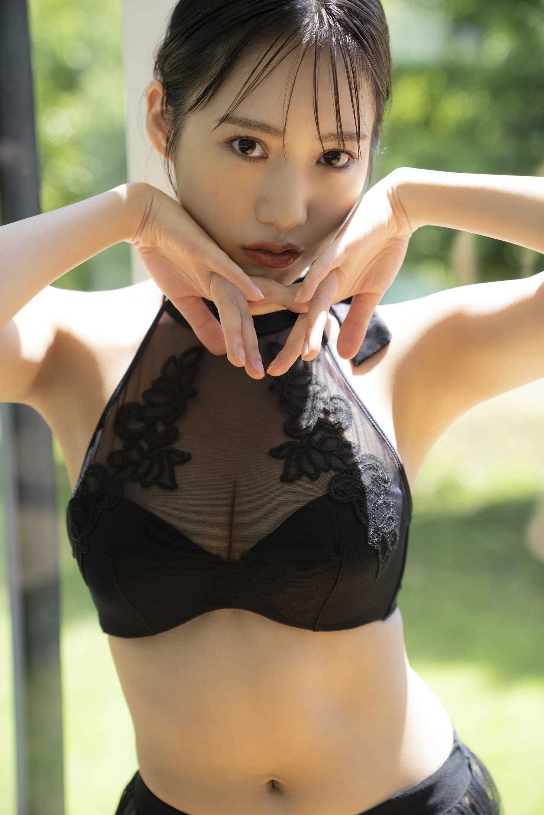 横野すみれ【水着画像オトナの女性に成長した“アイドル史上最強BODY〟 13枚目
