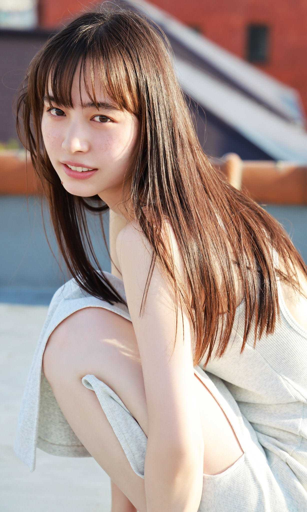 井桁弘恵 ポップに もっと自由に。 グラビアの新しいカタチを一緒に楽しみましょう。 8枚目