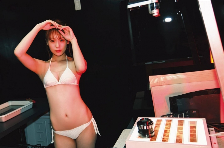 HKT48 豊永阿紀 初めての個展で綴る【水着画像 17枚目