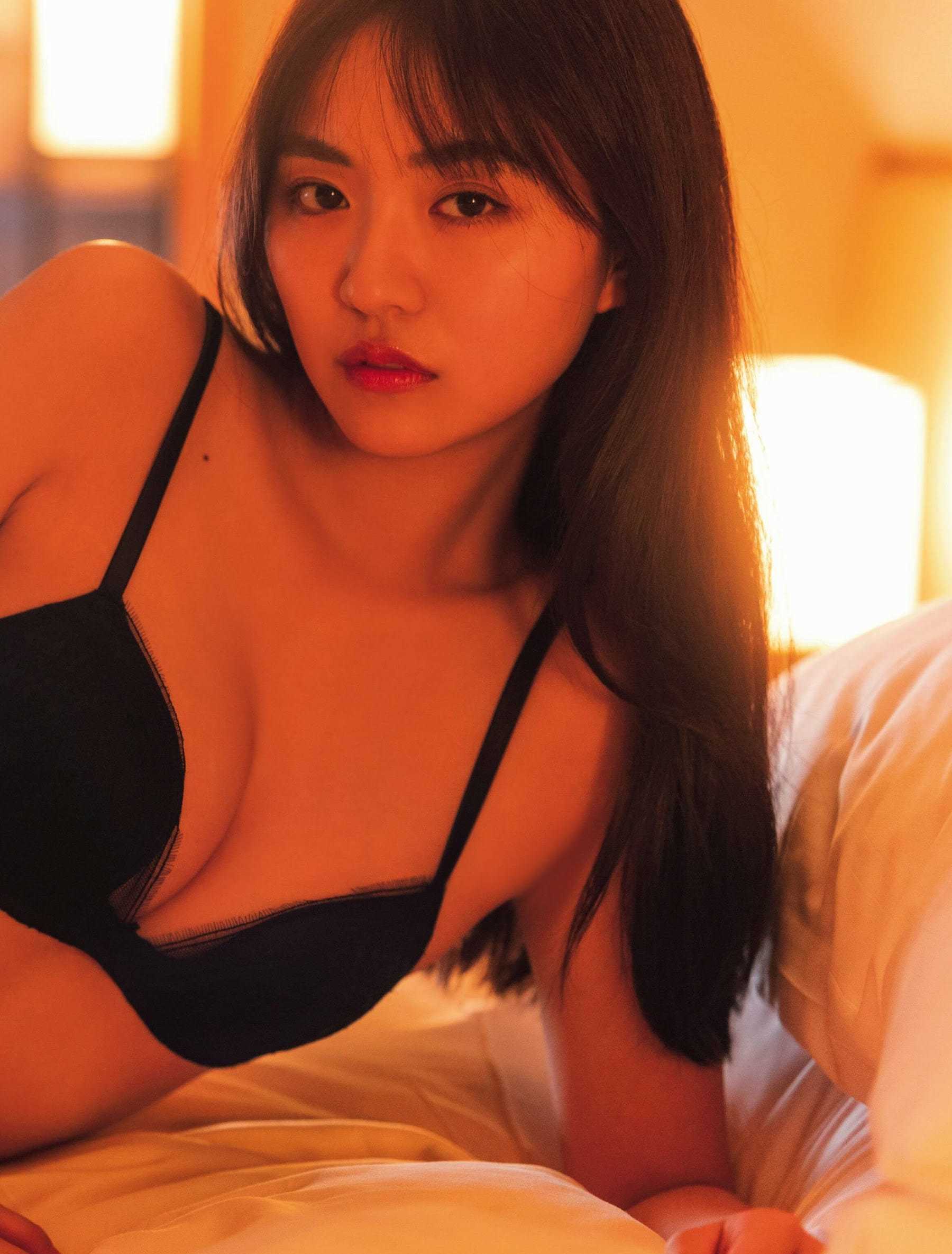 豊田ルナ ウルトラヒロイン出身の清純派女優が魅せた過去最高のSEXY 2枚目