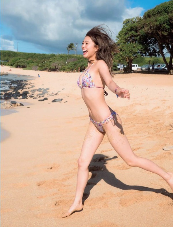 大川藍のエロい体つき^ ^ 6枚目