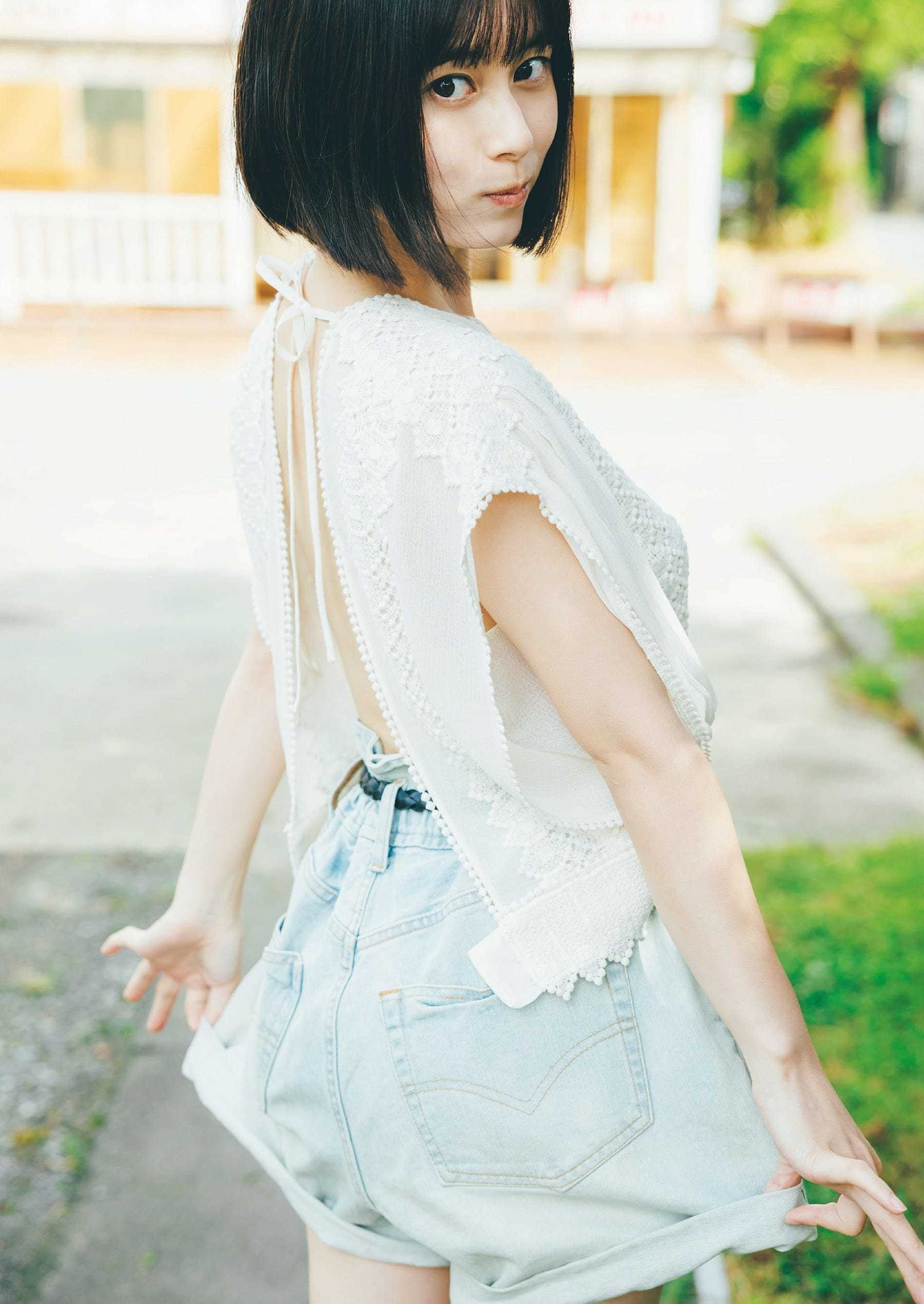 大久保桜子 戦隊ヒロイン出身の女優【水着画像】 2枚目