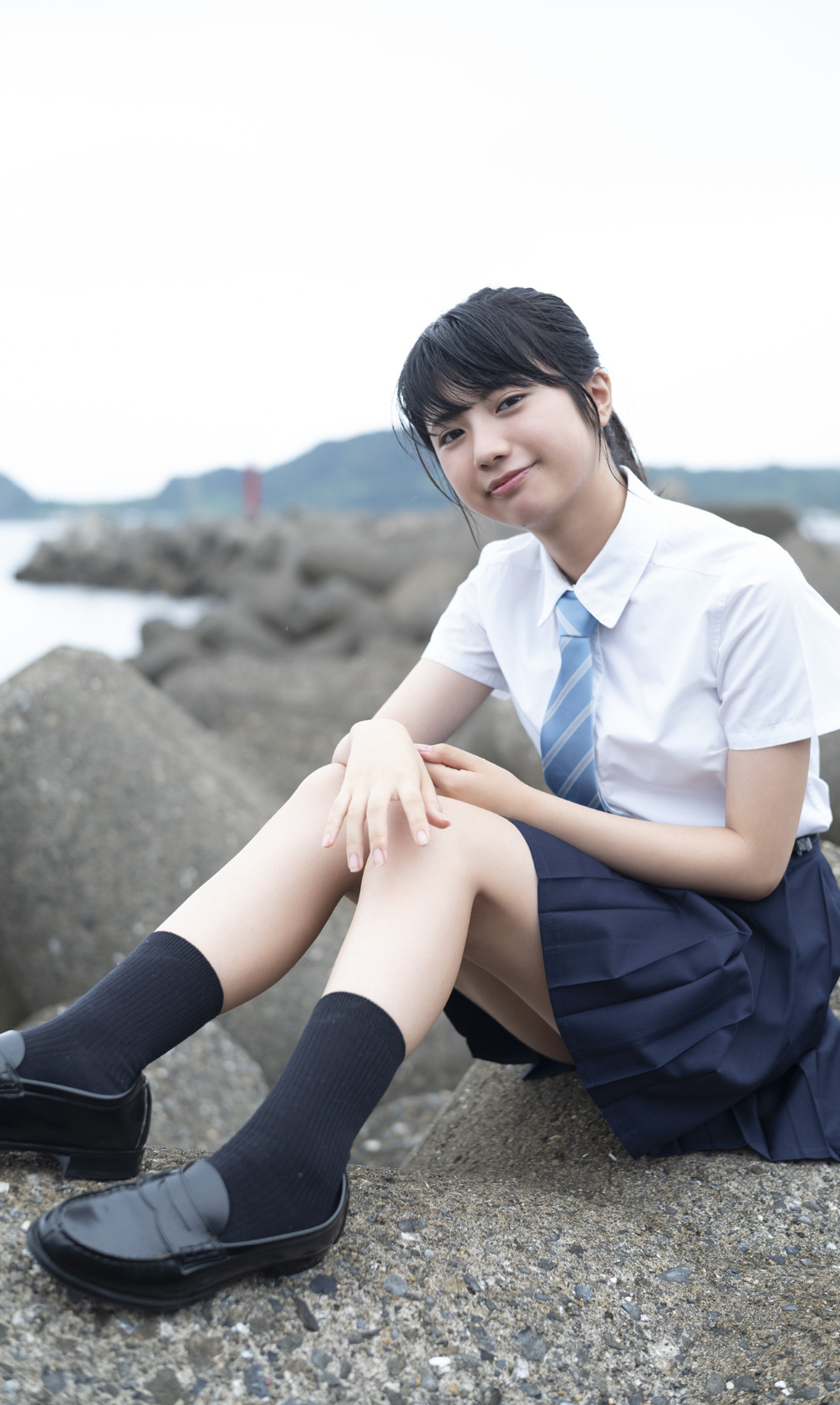 石井薫子 最新グラビア水着画像 11枚目