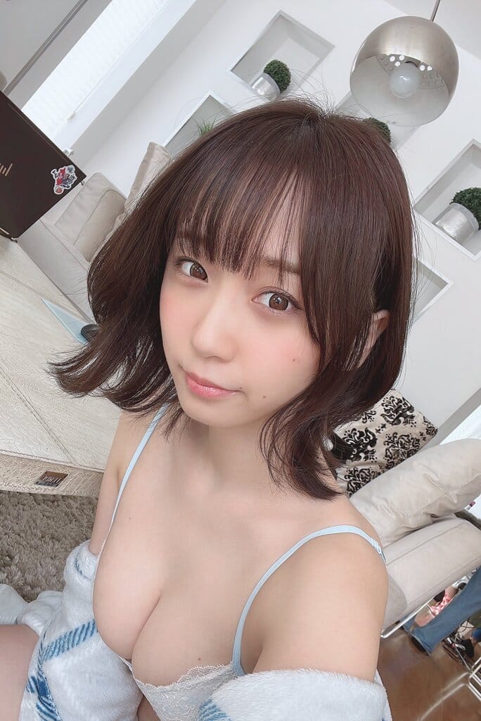 伊織もえ 破壊力抜群の美バスト【水着画像 22枚目