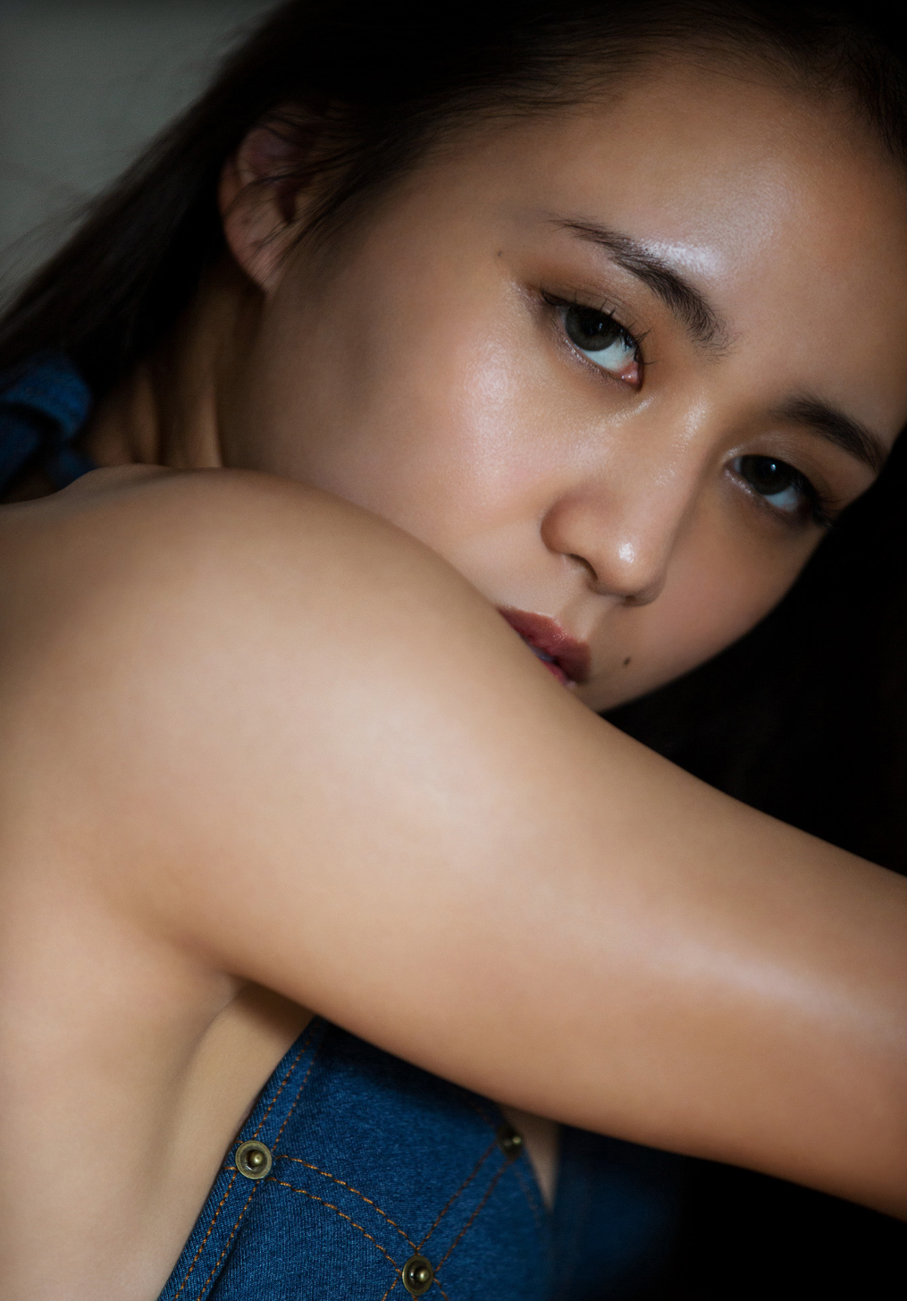 松谷綺 最新グラビア水着画像 13枚目