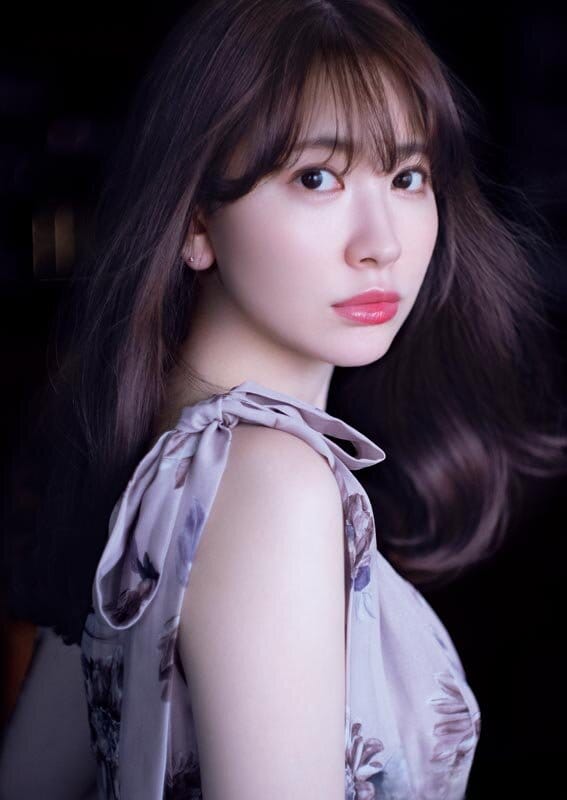 小嶋陽菜 伝説のミューズが帰ってきた! 【水着画像】 3枚目