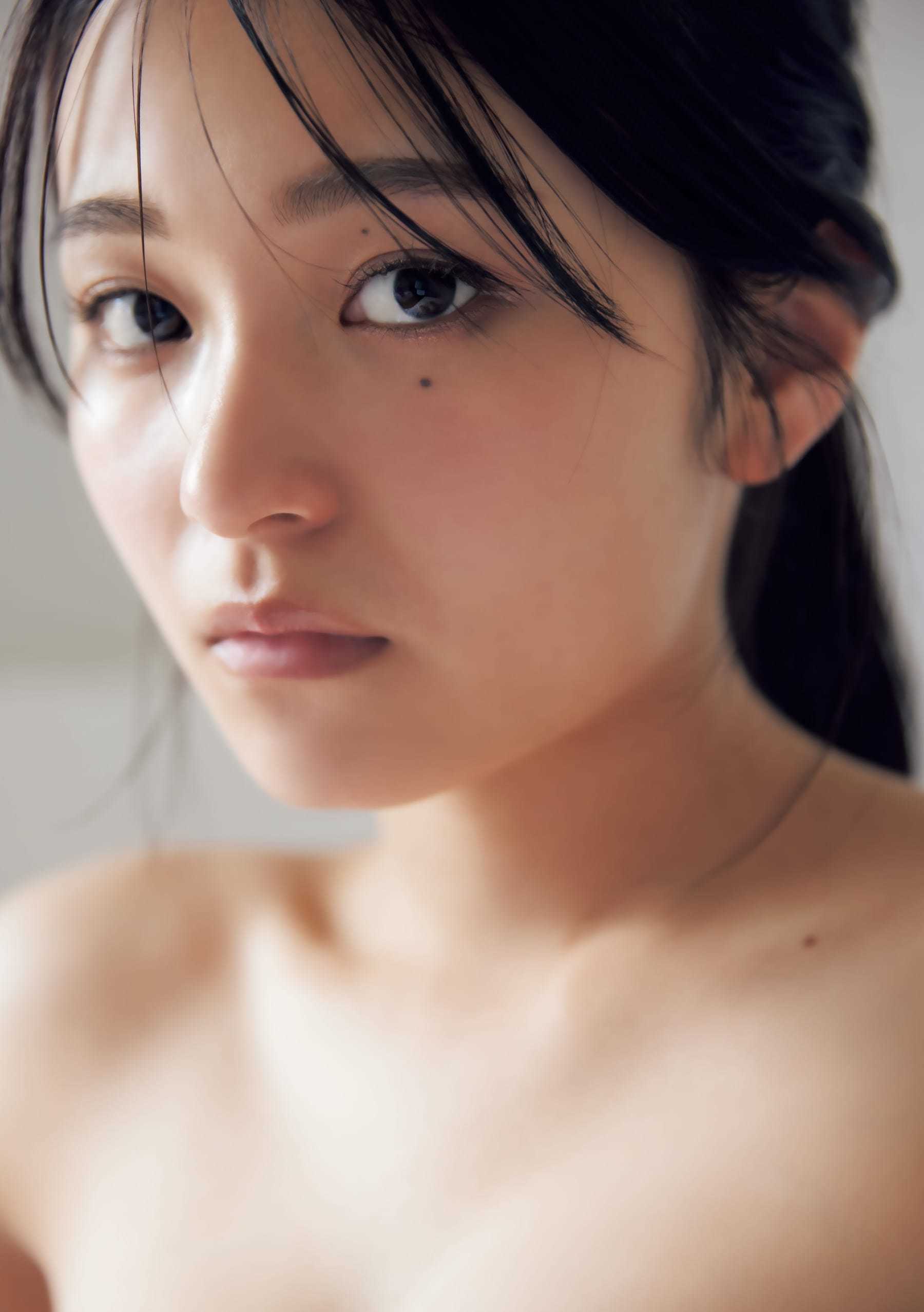 桐原美月【水着画像少女と大人と どちらも見せられる 今を届けたい! 3枚目
