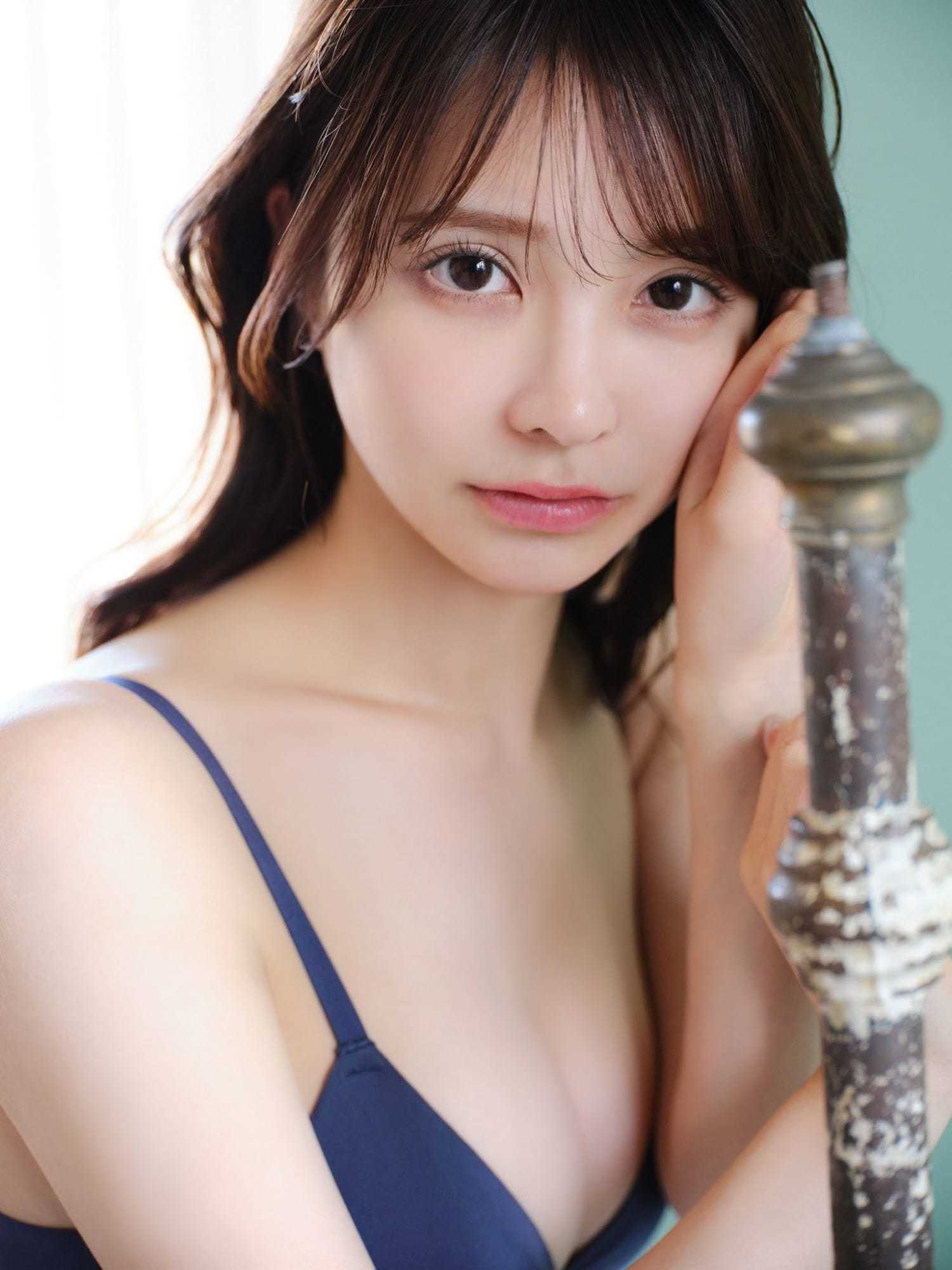 柊きき 美少女すぎる ビラ配りアイドル”としてバズって 水着グラビアデビューした 逸材 10枚目
