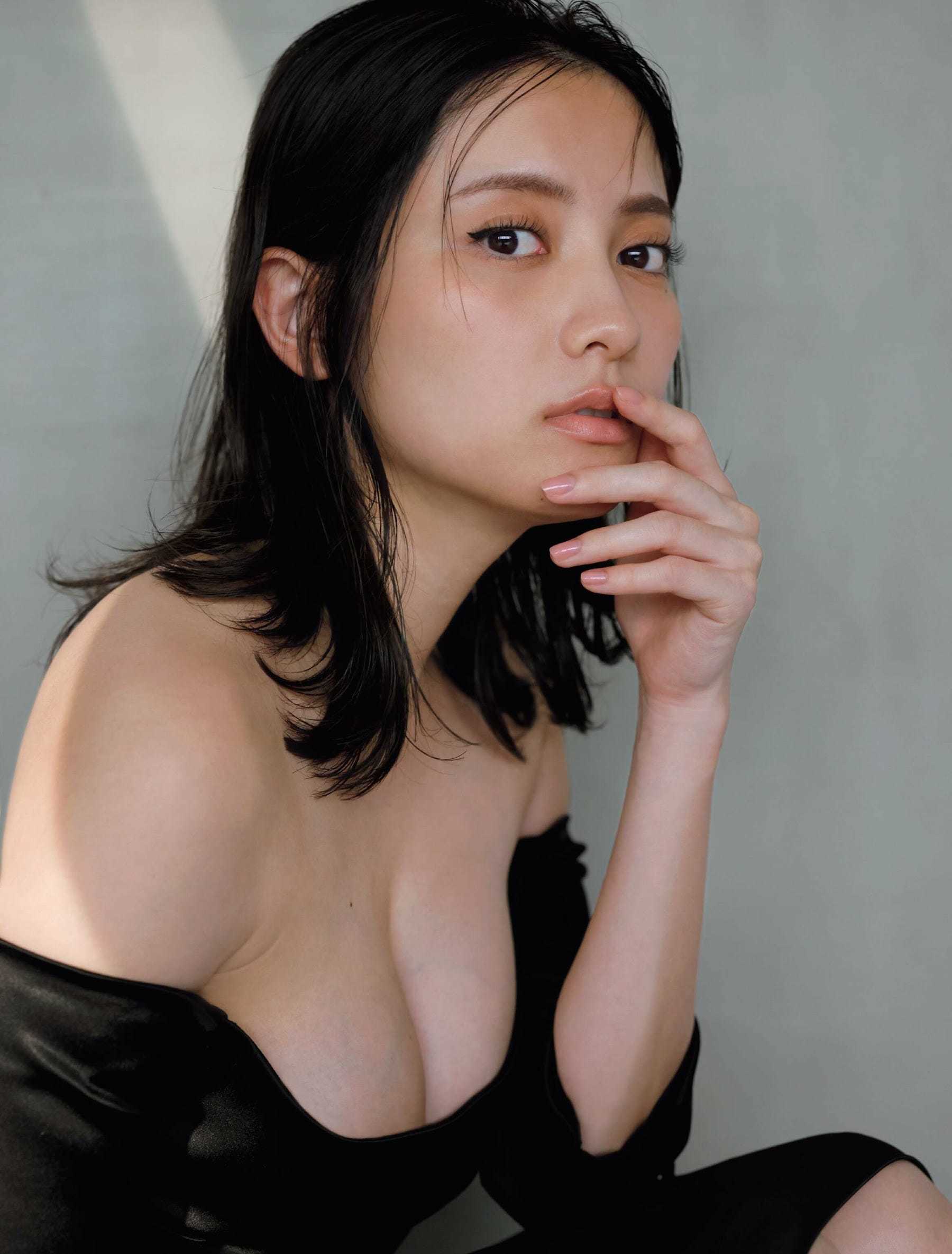 桃月なしこ【水着画像】ドラマ CM ファッション誌とマルチに活躍する27歳 8枚目