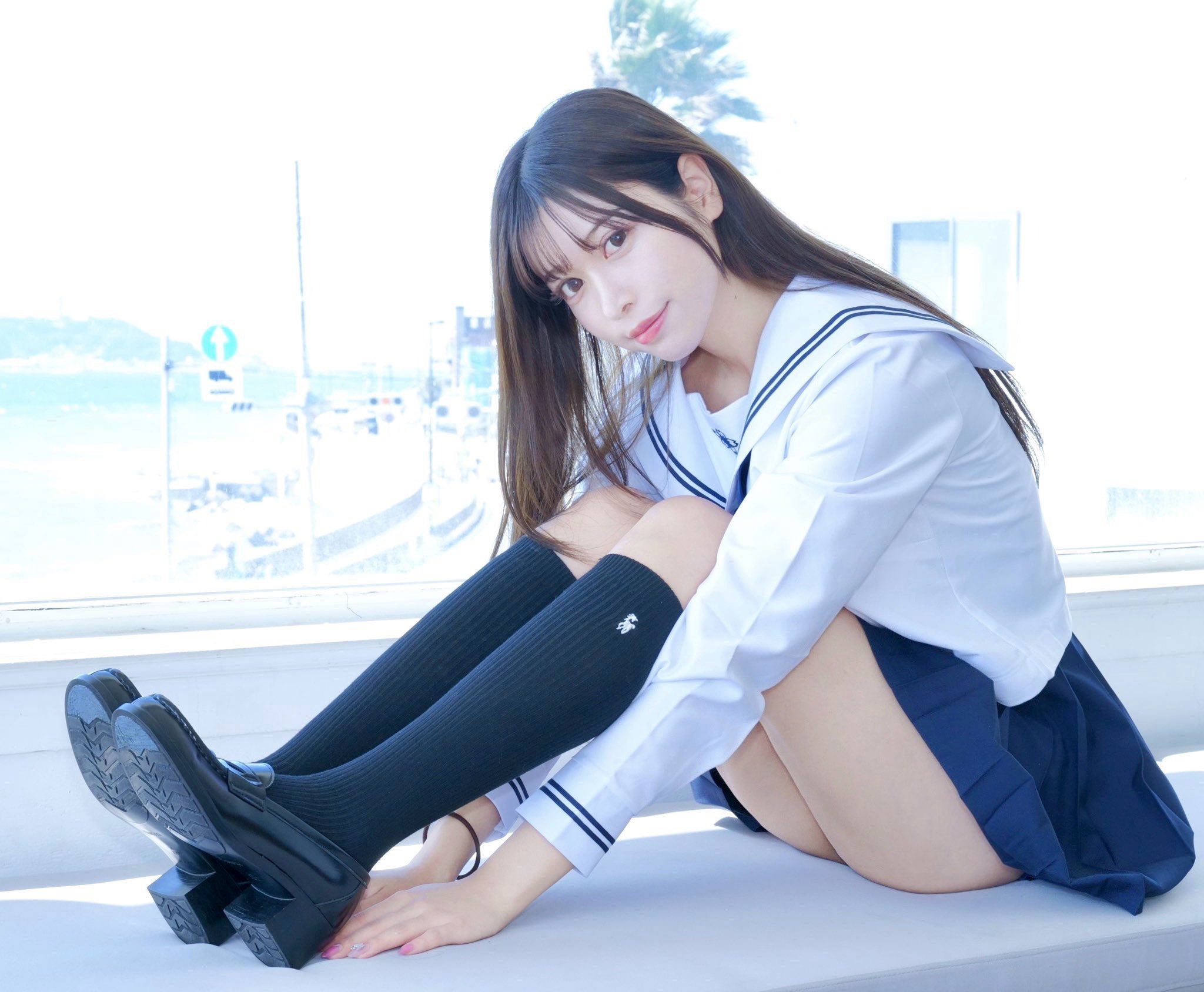 七瀬なな 最新グラビア水着画像 13枚目