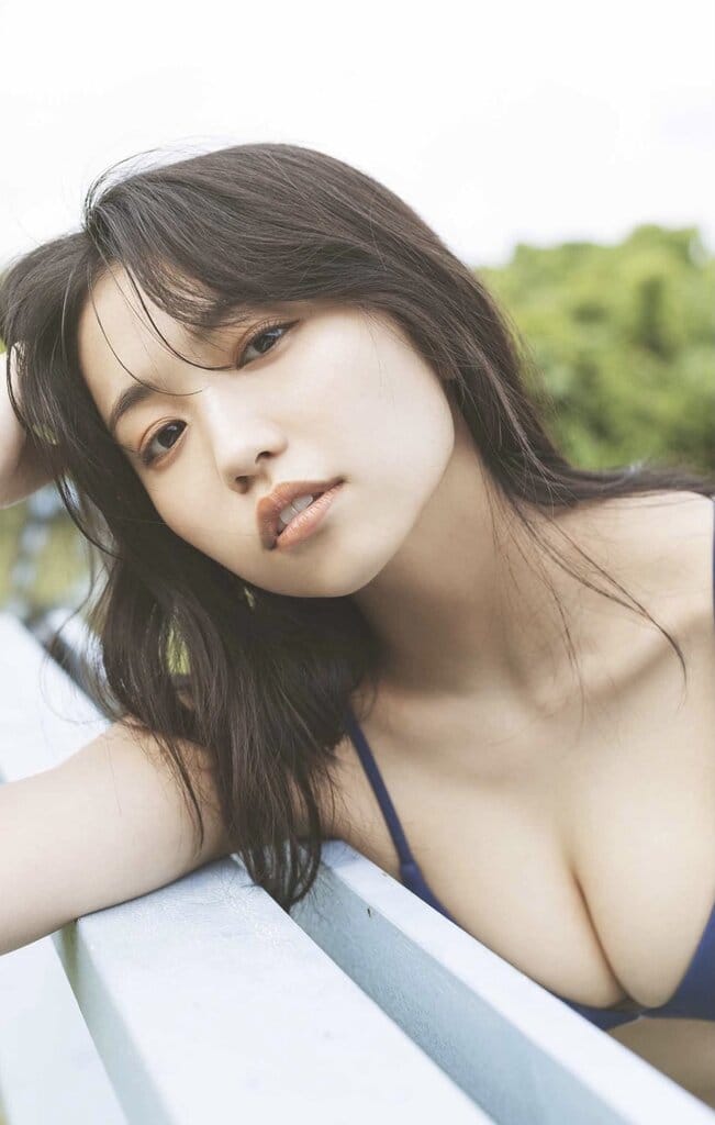 大原優乃【水着ビキニ画像 圧巻のプロポーションは必見! 2枚目
