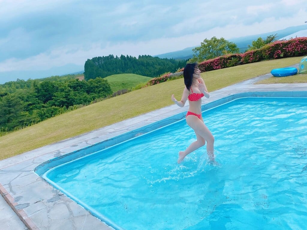 田中美久水着ビキニ画像 美しいボディライン 11枚目