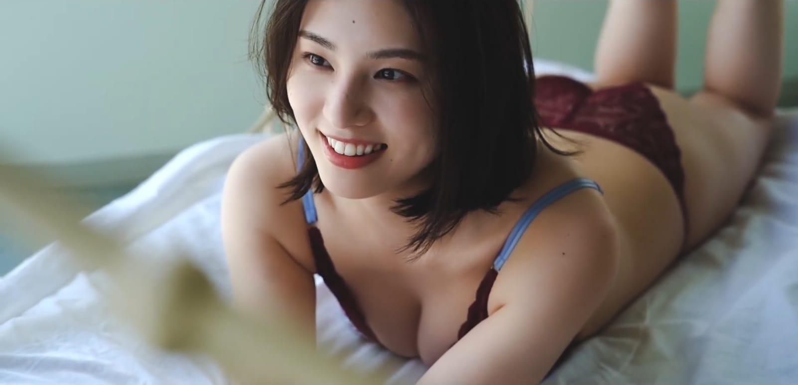 相楽伊織 乃木坂46卒業から5年。 待望の初水着グラビアに挑戦! 20枚目