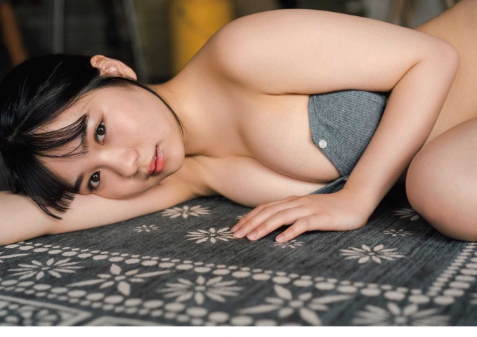 池本しおり 水着ビキニ画像 ミニマムグラマーの弾ける素肌 30枚目