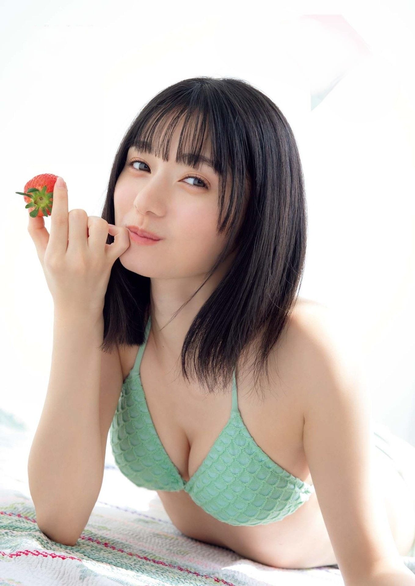 熊澤風花 水着ビキニ画像 透明度抜群の美BODY 10枚目