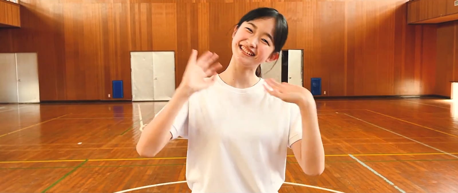 ちばひなの 水着ビキニ画像「少女歌劇団ミモザーヌ」の一期生 - 芸能アイドルモデル女優水着画像集 9枚目