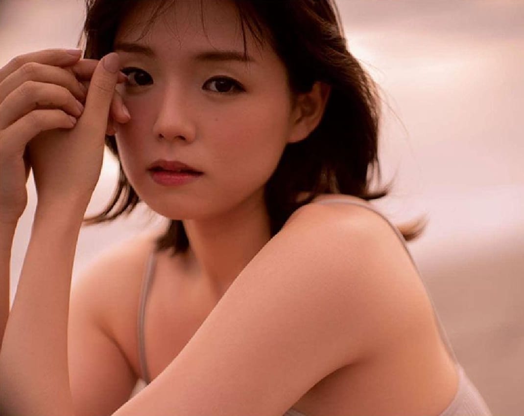篠崎愛 グラビアレジェンド五月晴れ - 芸能アイドルモデル女優水着画像集 7枚目