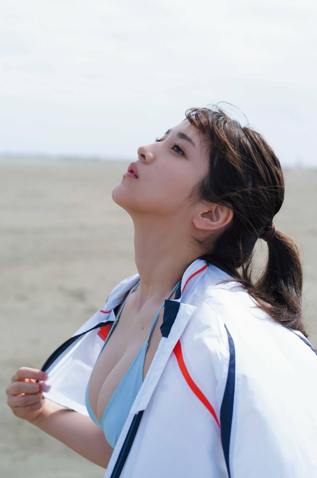 黒嵜菜々子(ぴるあぽ)最新グラビア水着画像⑤ 25枚目