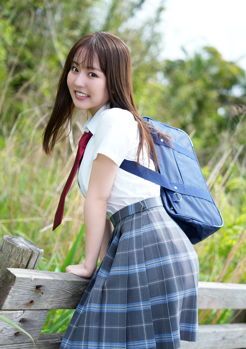 河野まひる 最新グラビア水着画像 6枚目