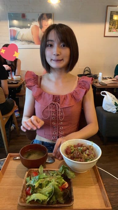 宇佐美彩乃【水着画像とろサーモン久保田とのMV共演で話題!新進女優がいきなり魅せた! - 芸能アイドルモデル女優水着画像集 4枚目
