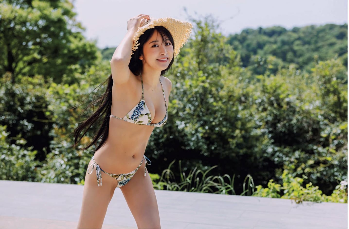 真島なおみ 上質なフェロモンで翻弄する〝令和の愛人” - 芸能アイドルモデル女優水着画像集 12枚目