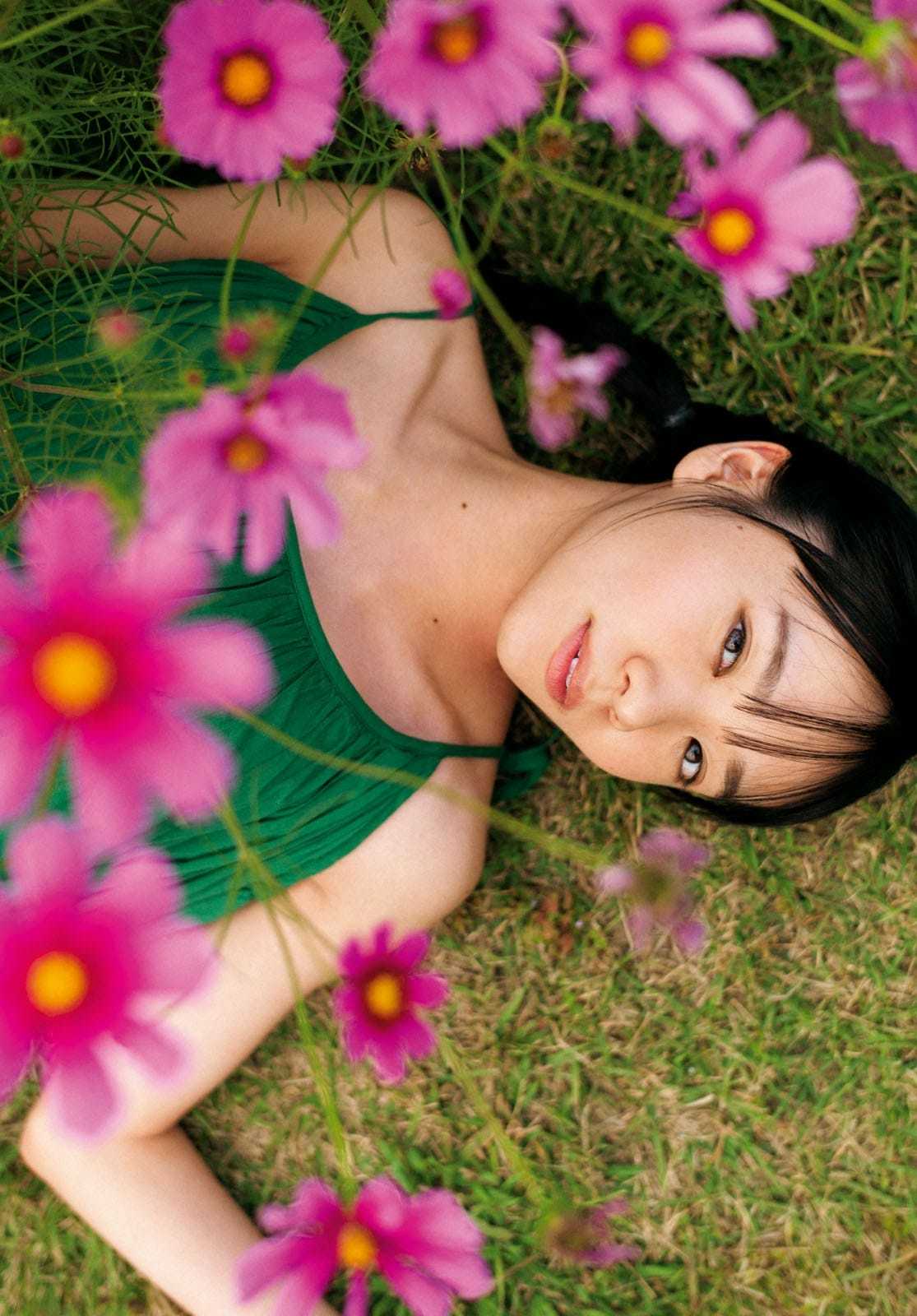 椿野ゆうこ【水着画像愛嬌満点なたぬき顔&迫力ボディが魅力の圧倒的な美少女 - 芸能アイドルモデル女優水着画像集 13枚目