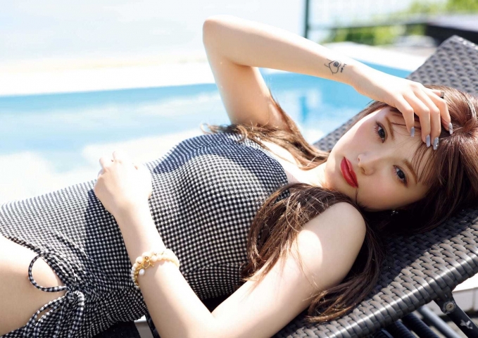 安斉かれん 沖縄での初水着カットをいち早くお届け! - 芸能アイドルモデル女優水着画像集 16枚目