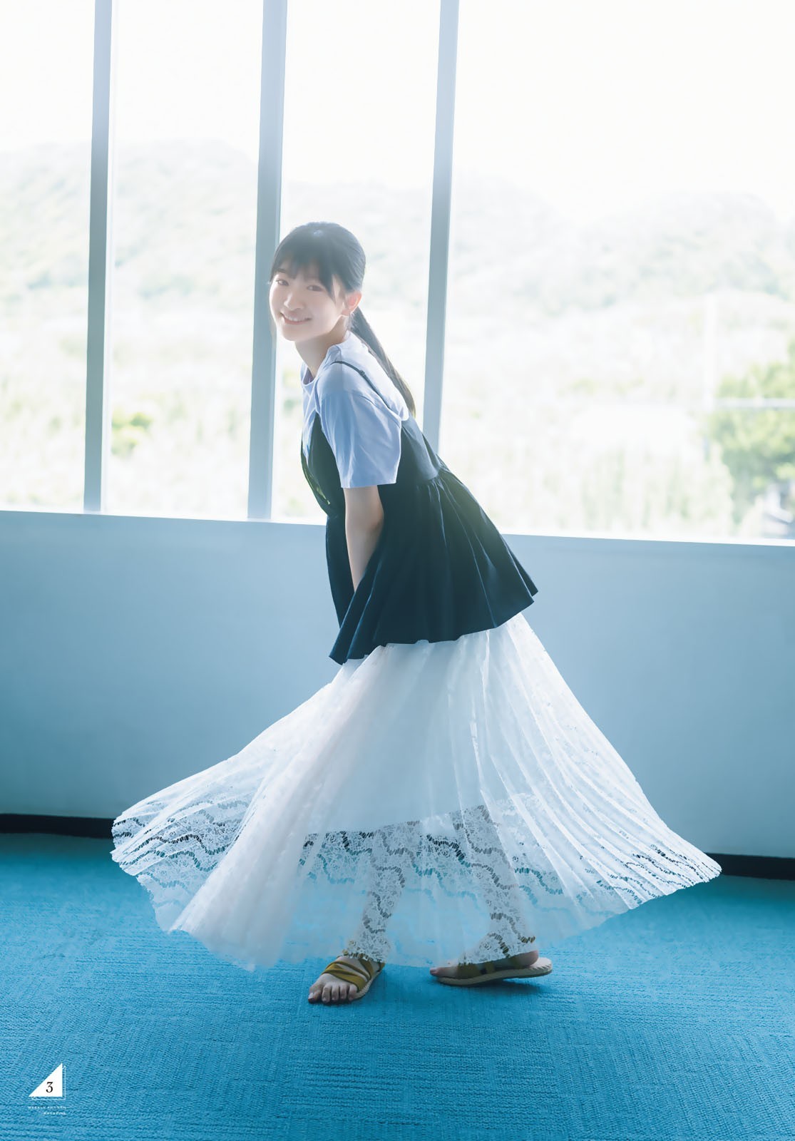 小島凪紗(櫻坂46)最新グラビア画像 4枚目