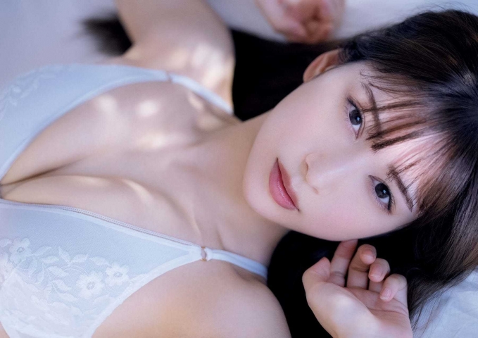 雪平莉左 色白素肌が夏に燦めくSEXY水着グラビア - 芸能アイドルモデル女優水着画像集 13枚目