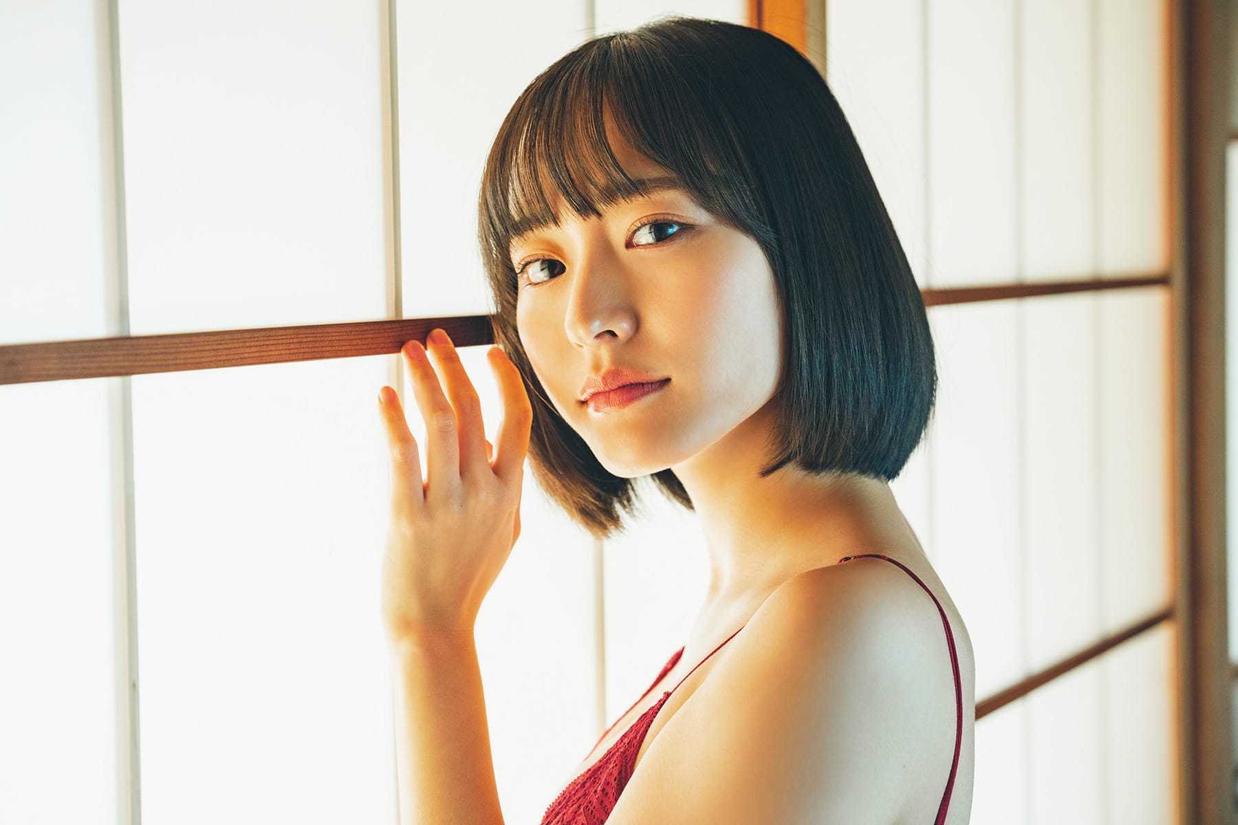 高崎かなみ【水着画像グラビア画像 可憐さが止まらない "無敵のグラドル" - 芸能アイドルモデル女優水着画像集 18枚目