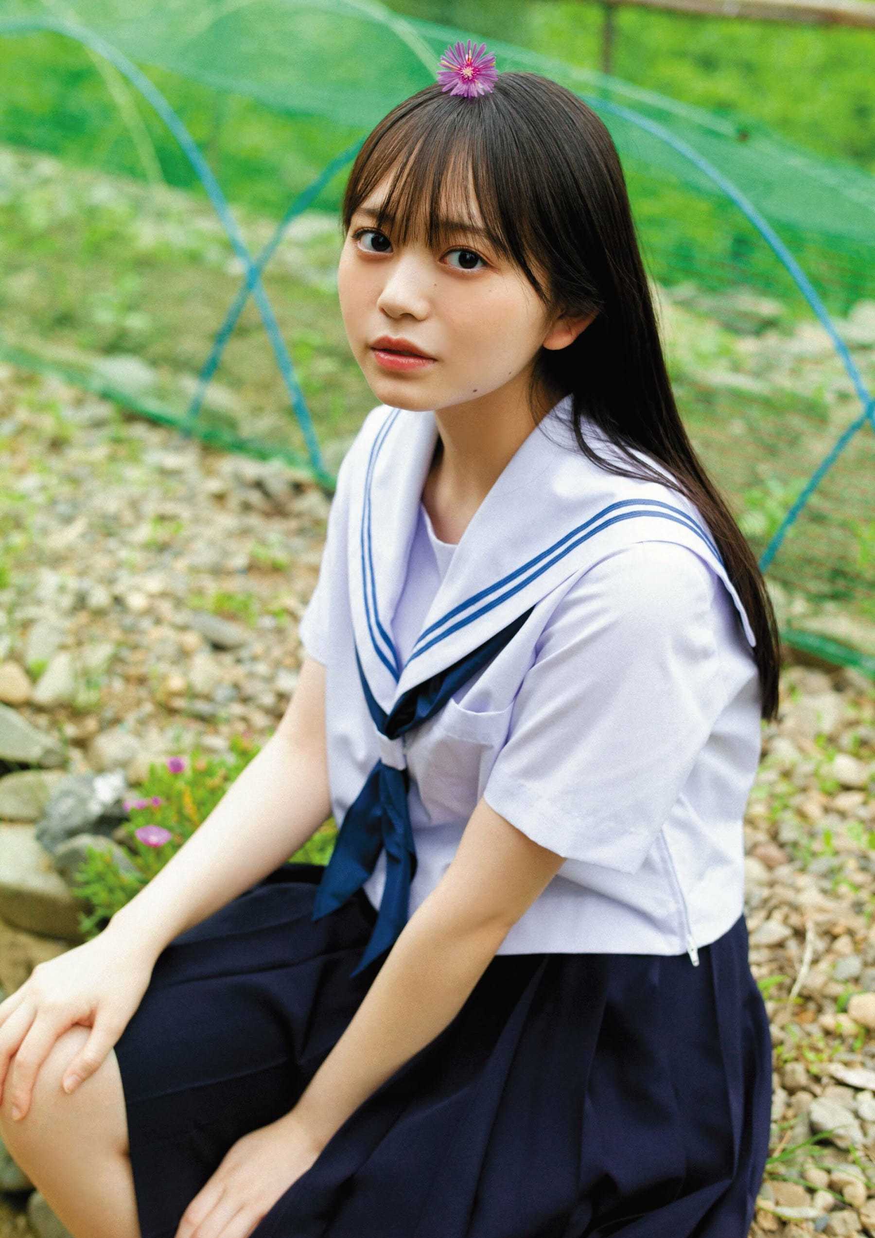 蓬莱舞【水着画像 彼女の朝は早い。 朝起きて 洗濯 食事の準備。 そして学校へ。 - 芸能アイドルモデル女優水着画像集 10枚目