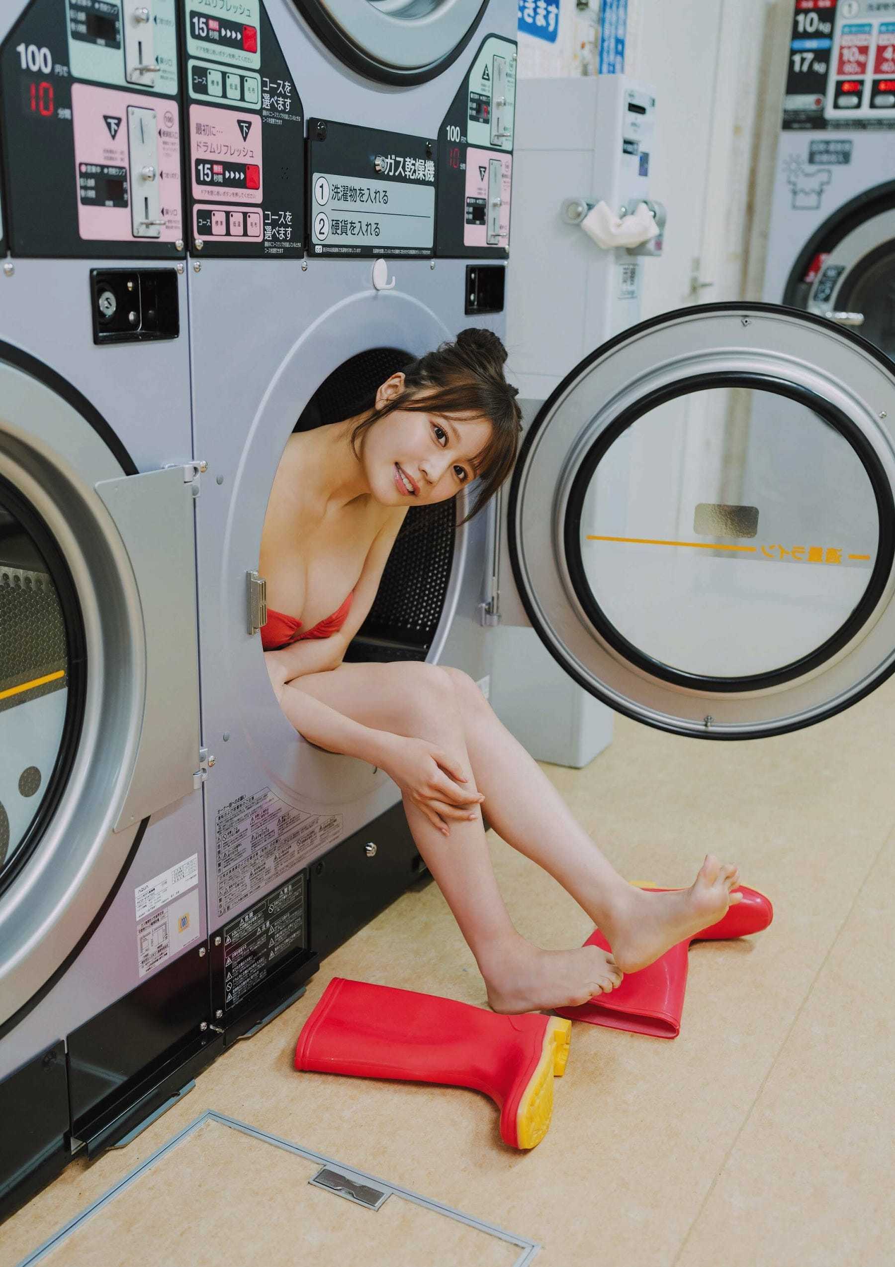 小日向ゆか【水着画像 目が覚めると 周りには誰もいなかった。 - 芸能アイドルモデル女優水着画像集 16枚目