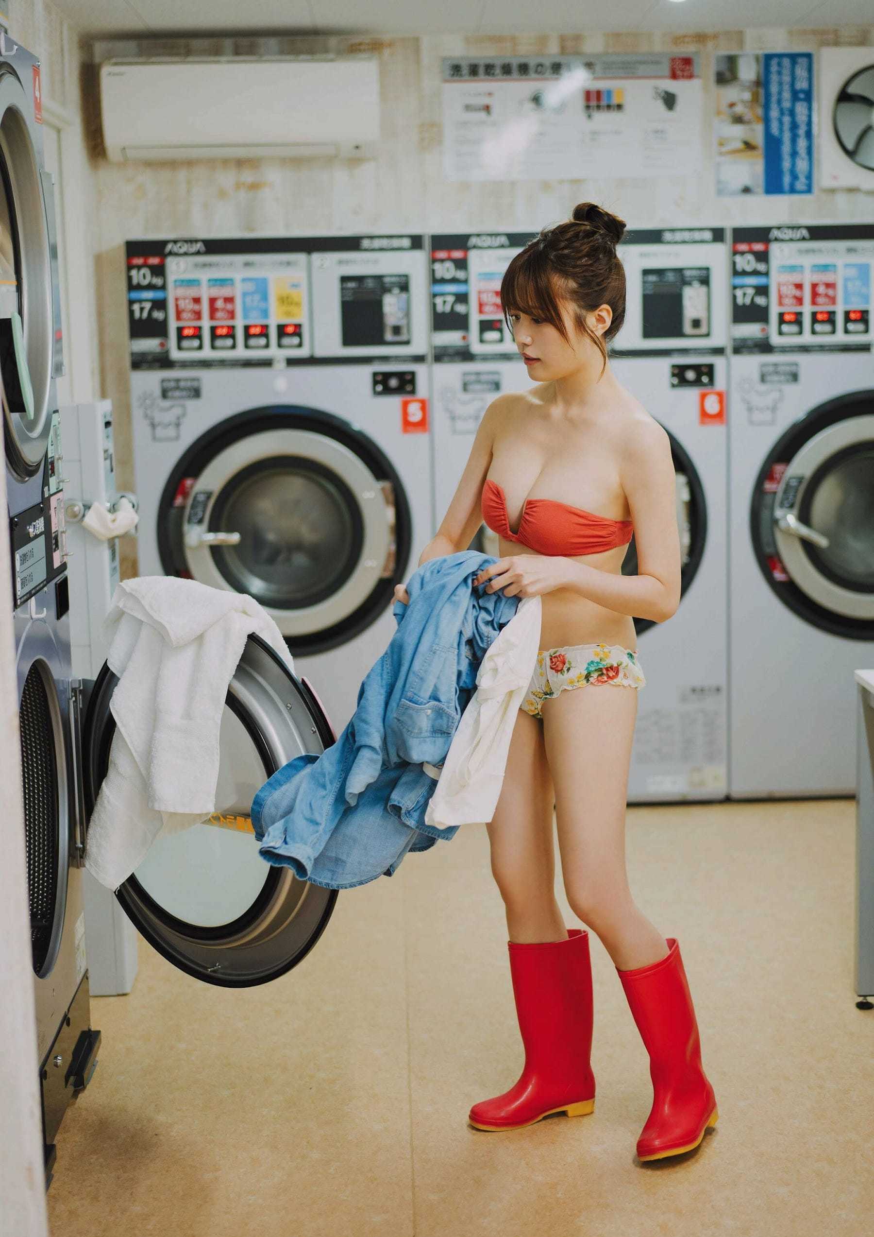 小日向ゆか【水着画像 目が覚めると 周りには誰もいなかった。 - 芸能アイドルモデル女優水着画像集 17枚目