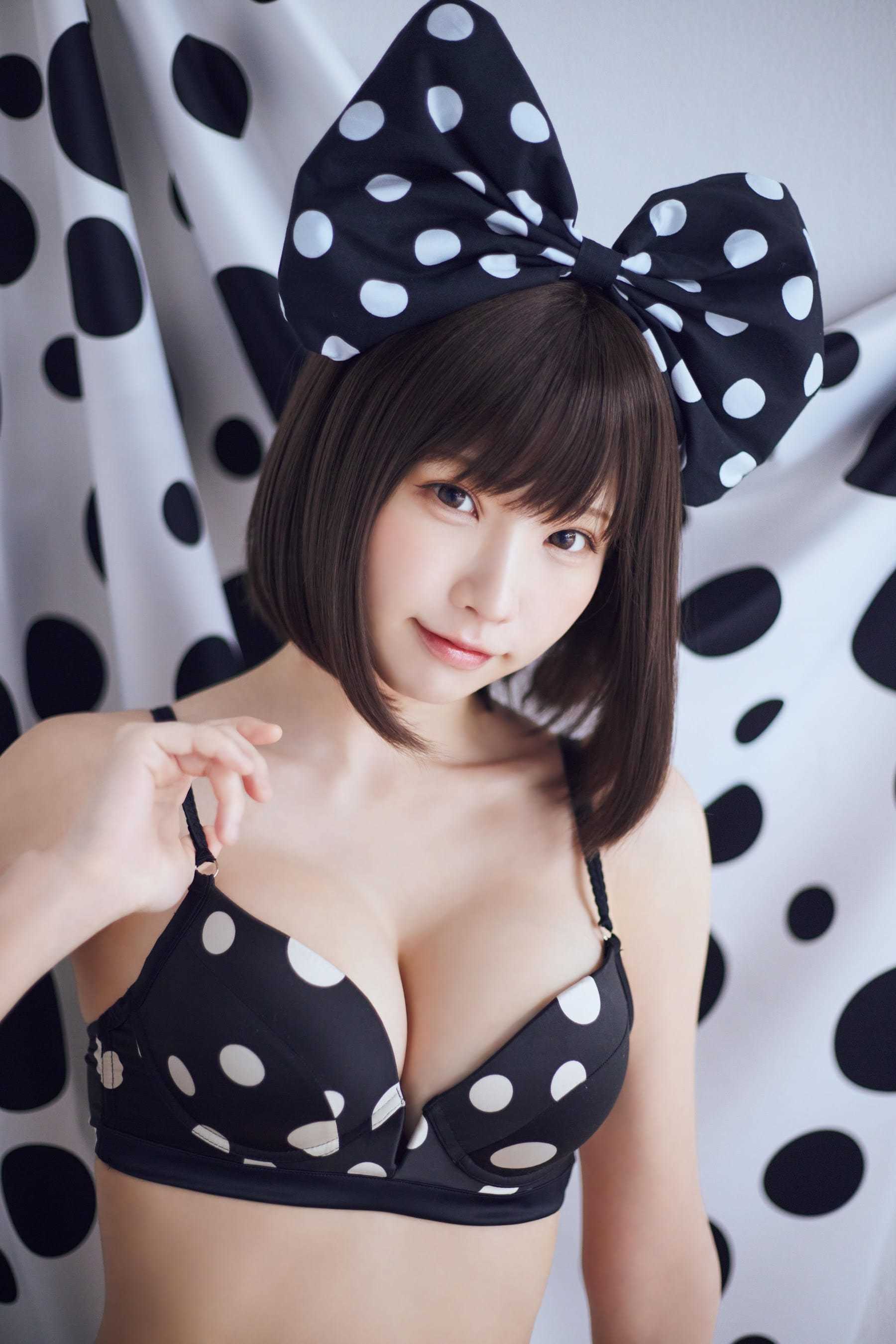 えなこ 水玉 水着 ビキニ - 芸能アイドルモデル女優水着画像集 2枚目