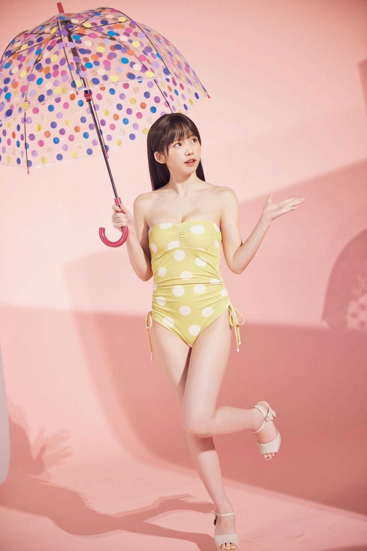 えなこ 水玉 水着 ビキニ - 芸能アイドルモデル女優水着画像集 9枚目