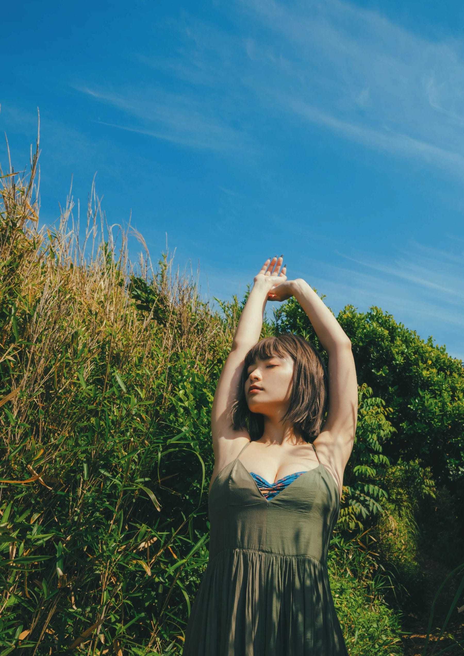 櫻井音乃【水着画像グラビア画像 令和最高峰の美BODY - 芸能アイドルモデル女優水着画像集 15枚目