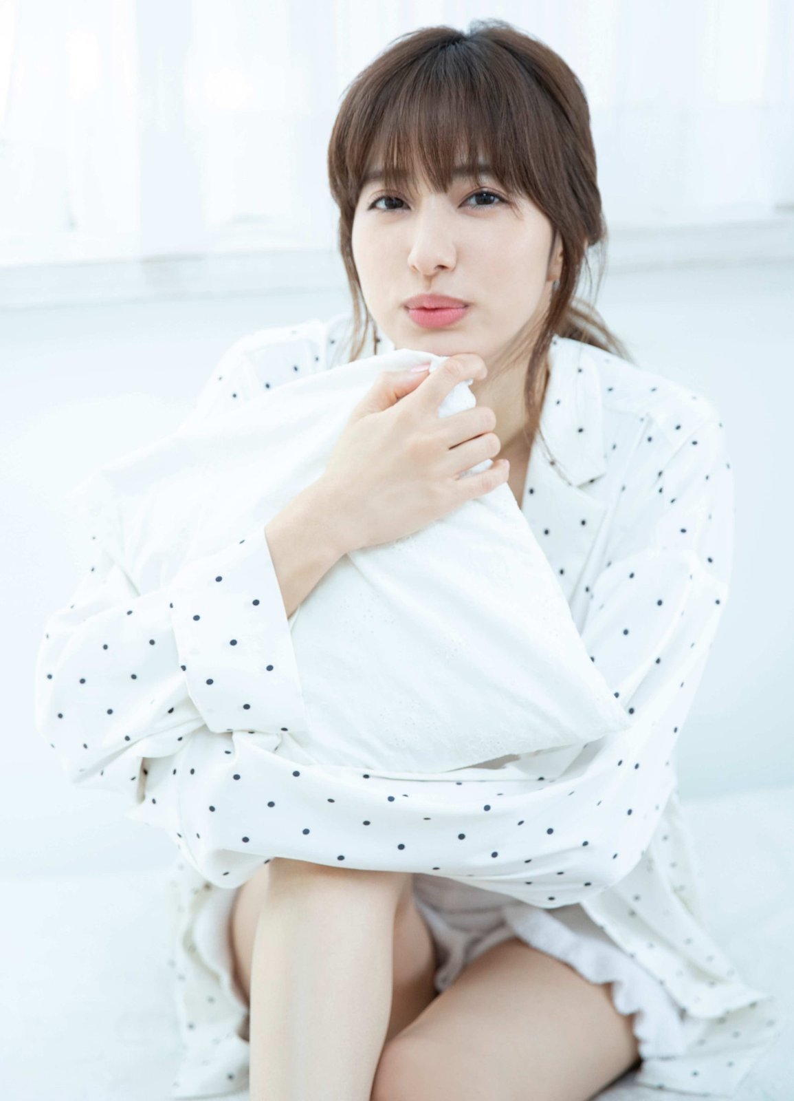 愛甲千笑美 最新グラビア水着画像 16枚目