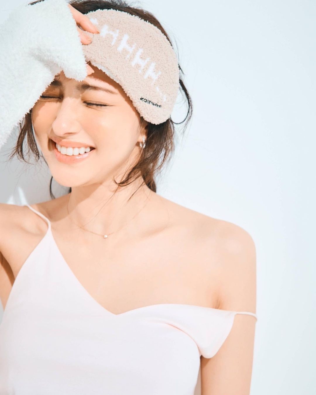 愛甲千笑美 最新グラビア水着画像 24枚目