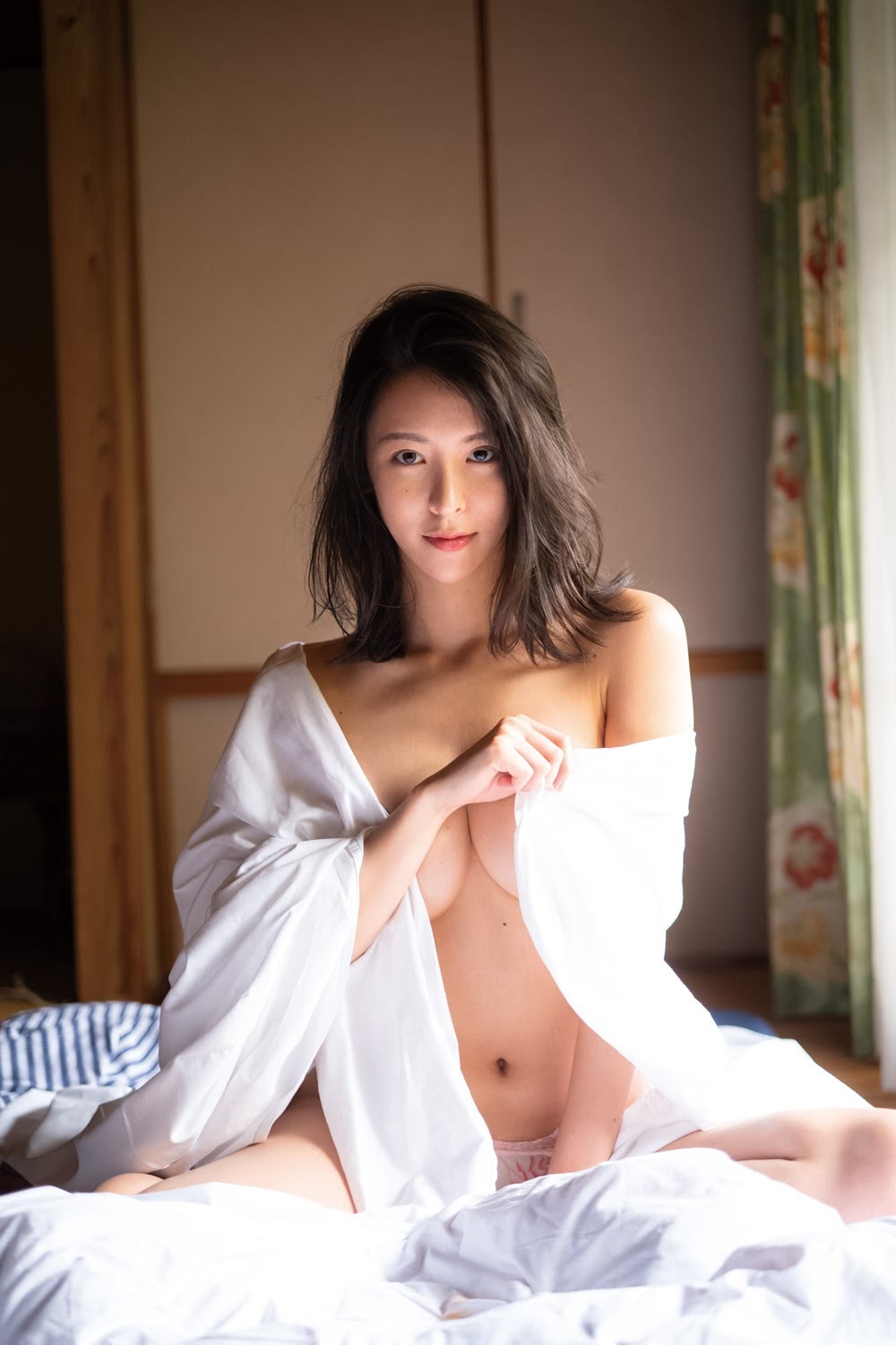 奈月セナ グラビア水着画像① 14枚目