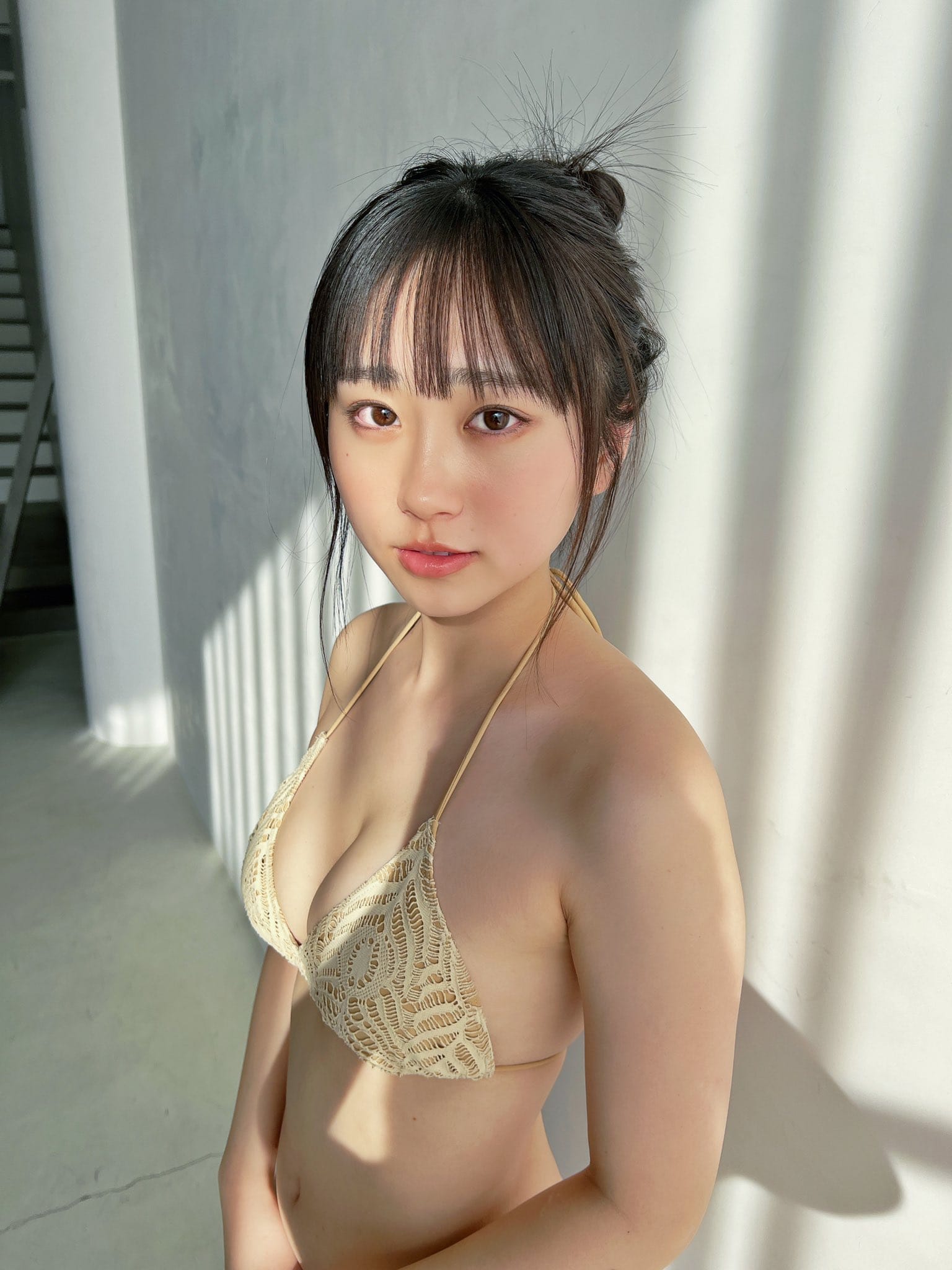 大白桃子【水着画像グラビア画像 静岡産の隠れた美少女がベールを脱ぐ - 芸能アイドルモデル女優水着画像集 17枚目