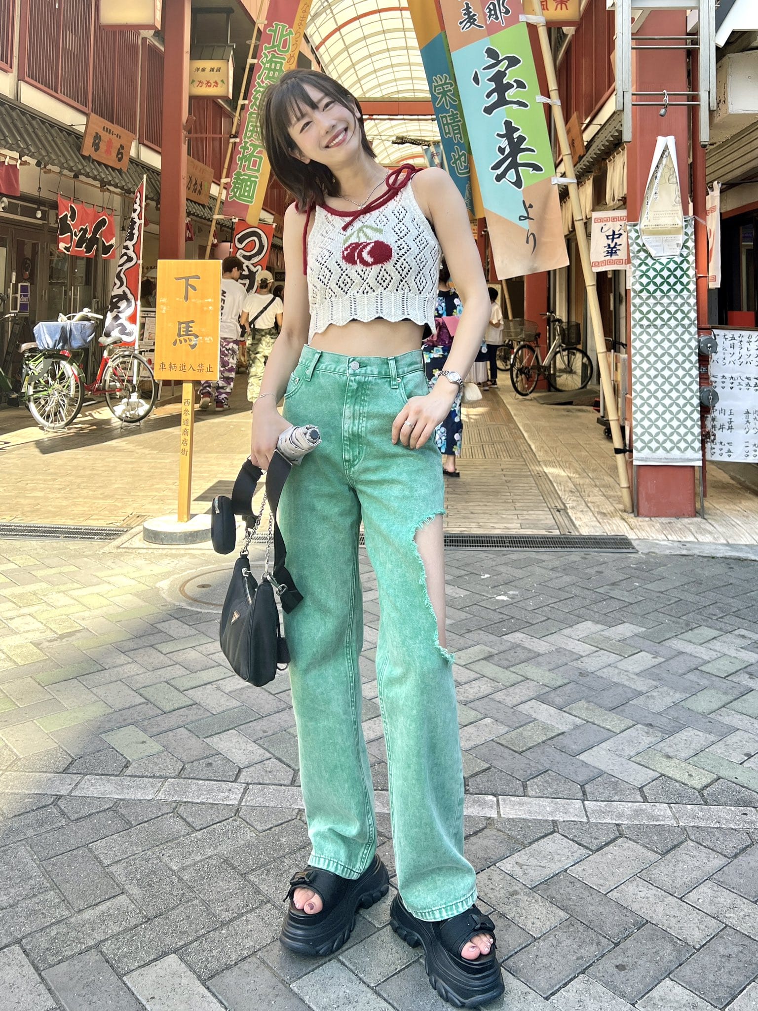 新唯【水着画像グラビア画像 話題のラウンドガールが磨き上げられた スレンダーボディで魅せる! - 芸能アイドルモデル女優水着画像集 30枚目