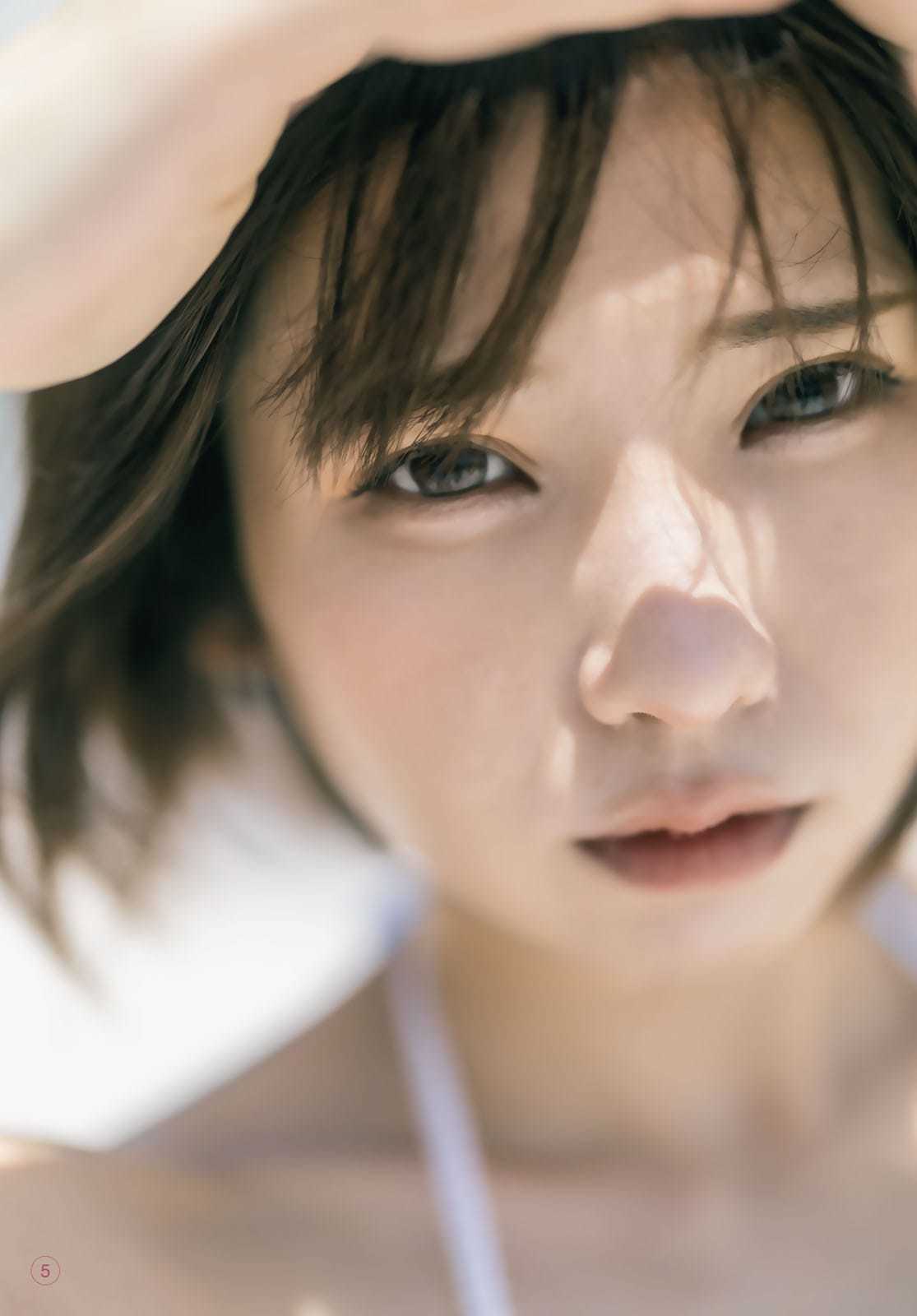 えなこ【水着画像グラビア画像 あどけない表情の彼女の虜に - 芸能アイドルモデル女優水着画像集 5枚目