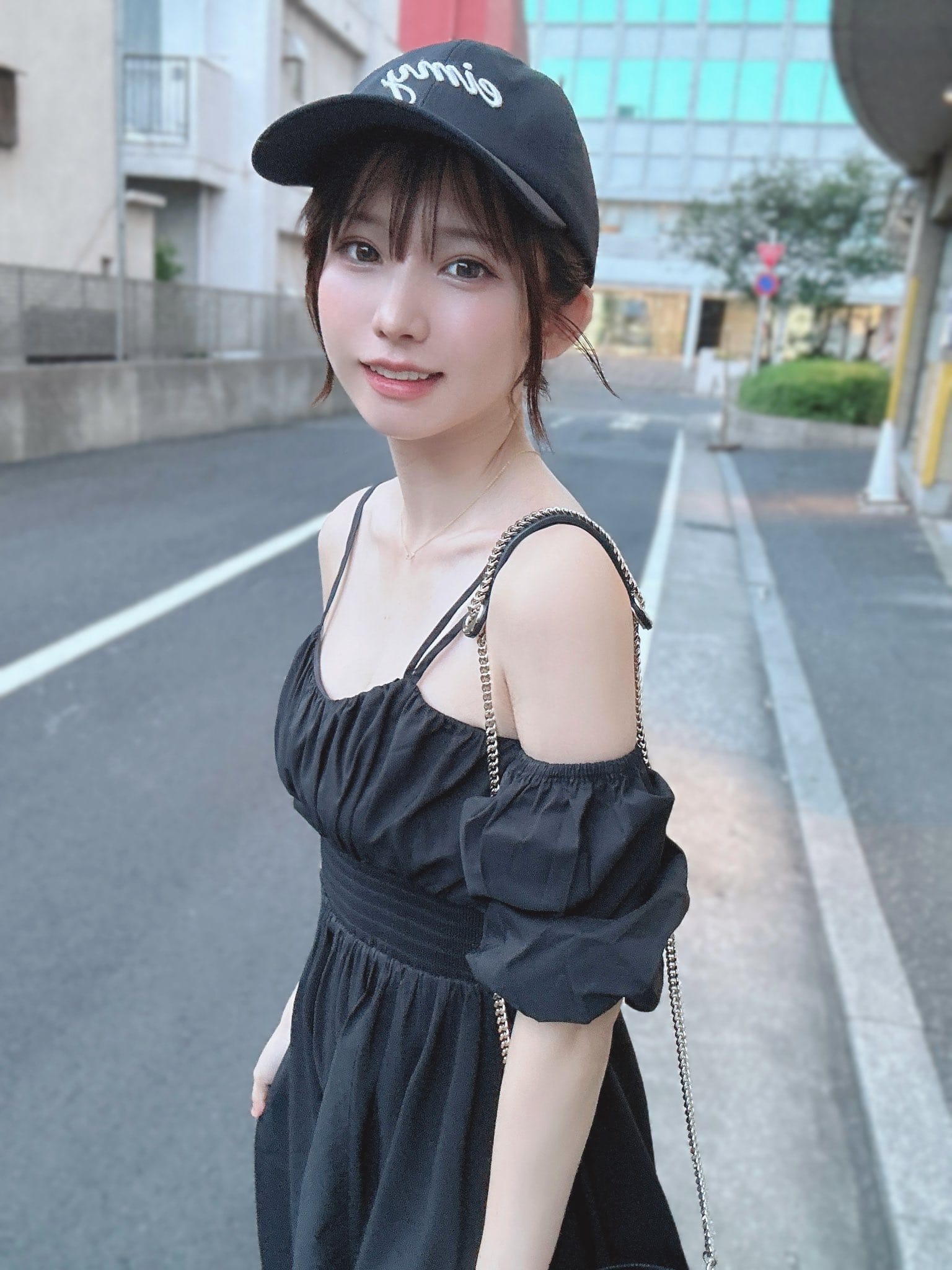 えなこ【水着画像グラビア画像 あどけない表情の彼女の虜に - 芸能アイドルモデル女優水着画像集 29枚目